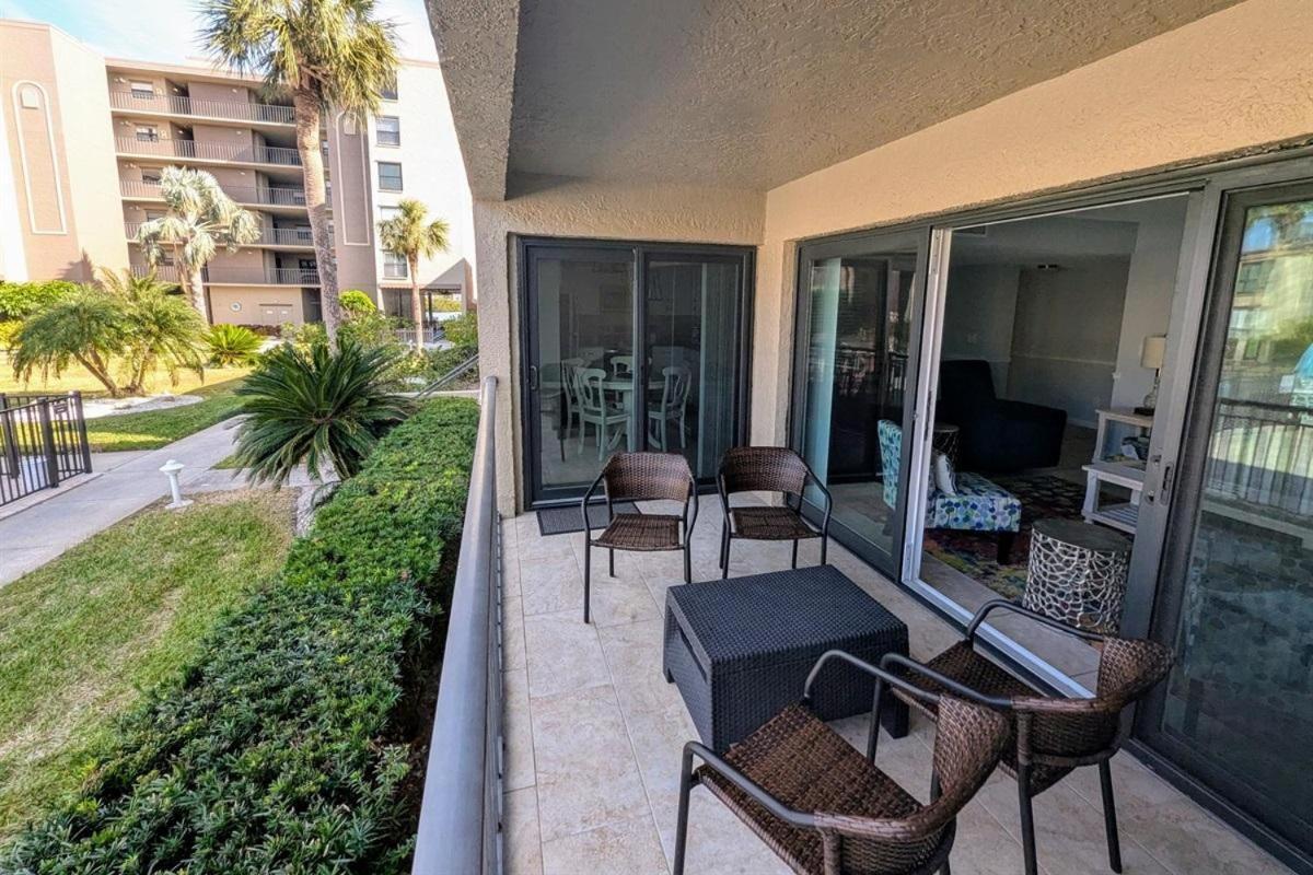 Sea Club #13 - Coastal Charm Villa Clearwater Beach Exterior photo