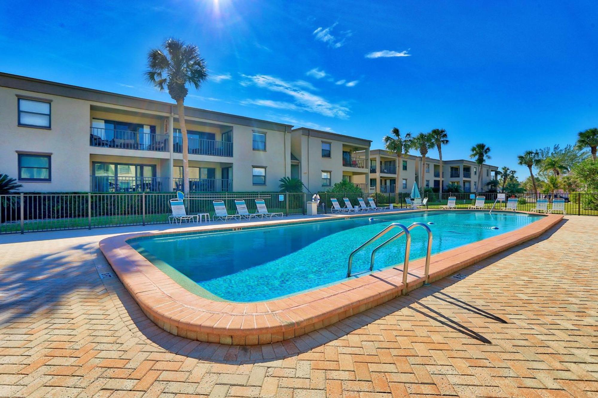 Sea Club #13 - Coastal Charm Villa Clearwater Beach Exterior photo